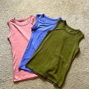 Bundle of women’s tank tops